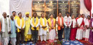 मंत्री रामविचार नेताम ने डिंडो में 1154.45 लाख रुपये के विभिन्न विकास कार्यों का किया भूमिपूजन एवं शिलान्यास…